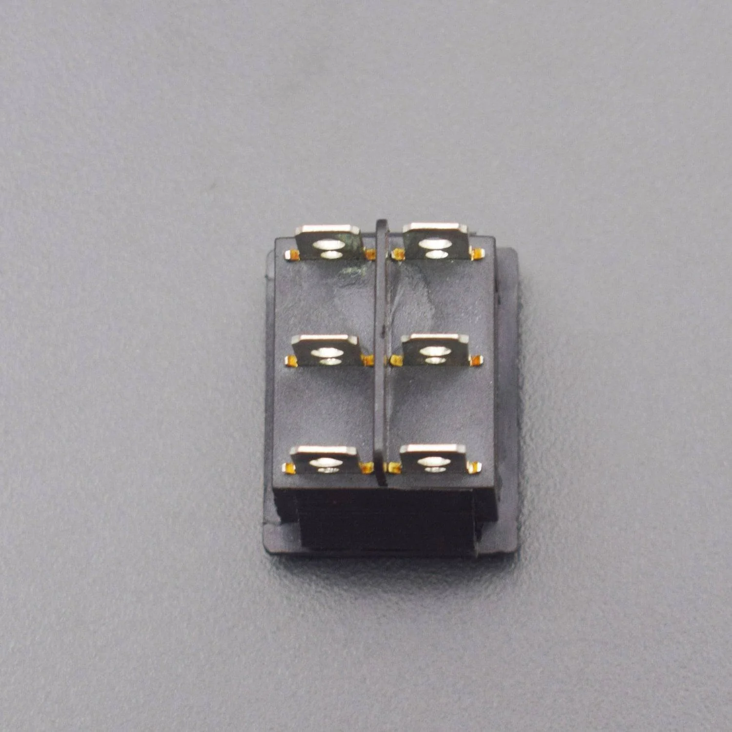 6 Pin Rocker on/off Switch  - ST004 - Image 4